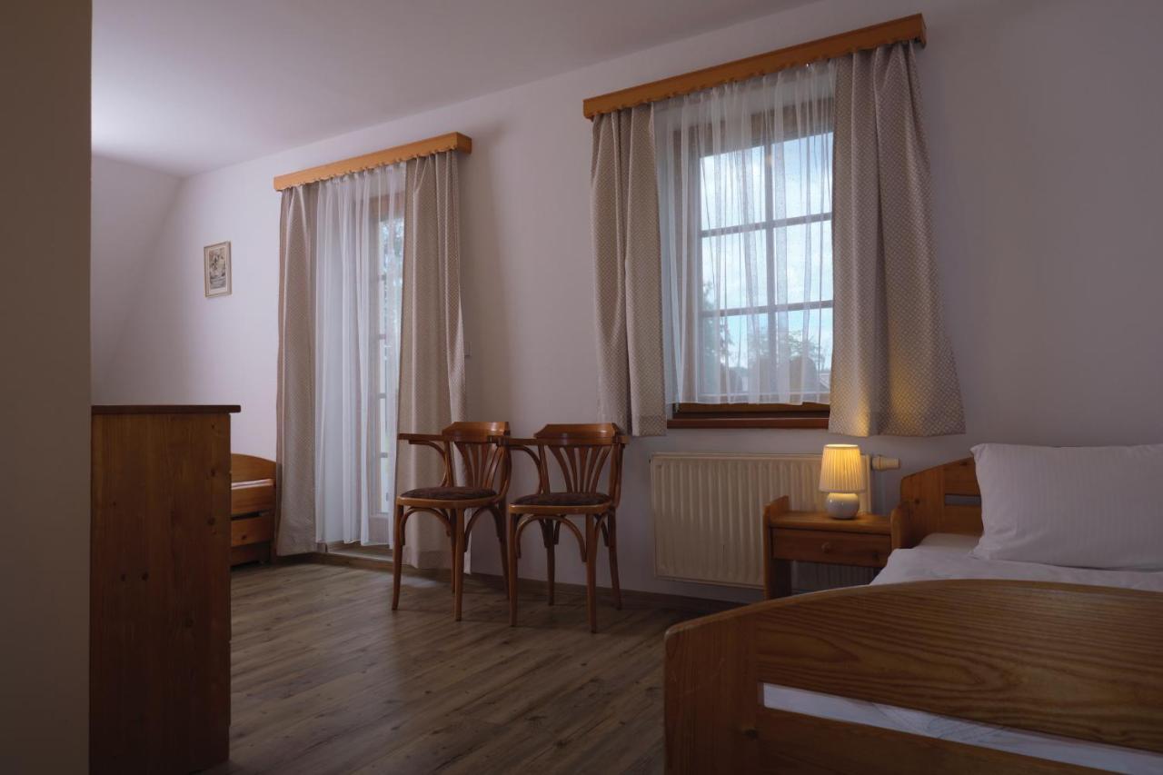 Penzion U Studeneho Potoka Nove Hute Exteriör bild
